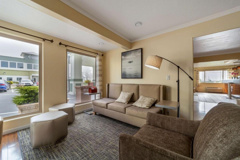 Best Western Plus Northwoods Inn