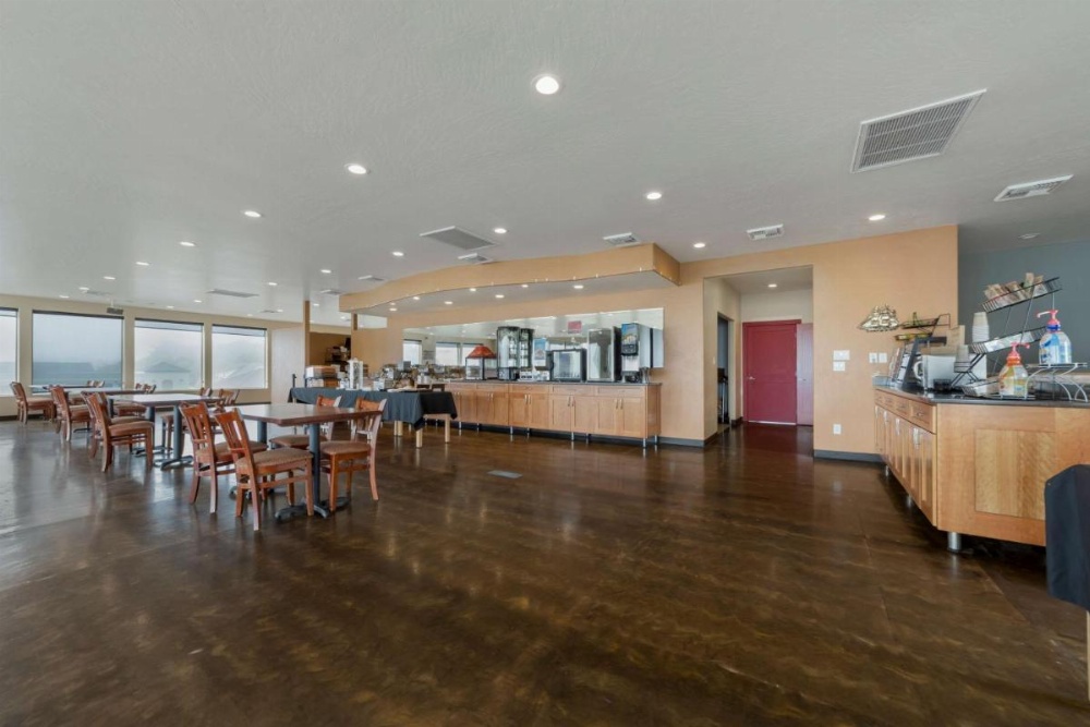 Best Western Plus Northwoods Inn Image 23