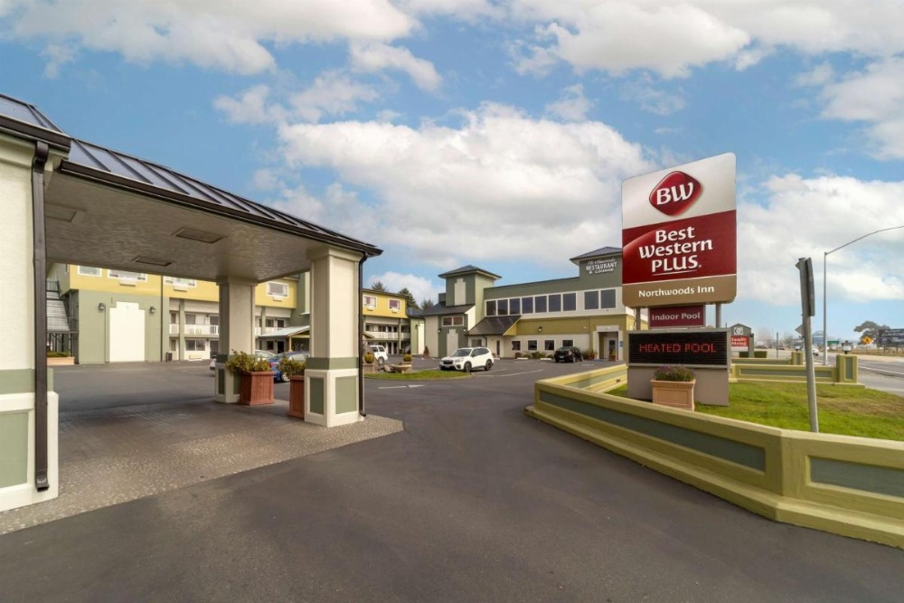 Best Western Plus Northwoods Inn Image 24