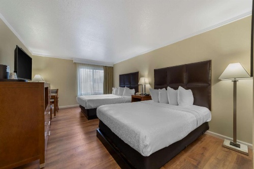 Best Western Plus Northwoods Inn image 30