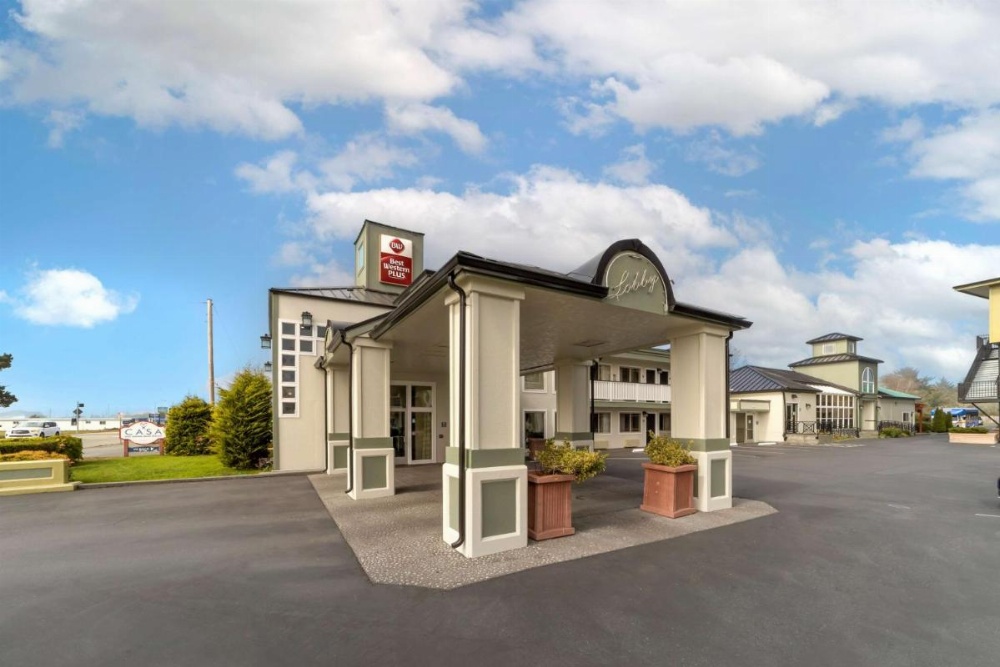 Best Western Plus Northwoods Inn Image 45